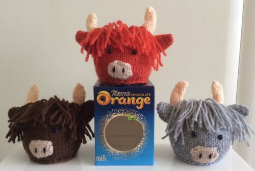 Highland cows Christmas Chocolate orange cover knitting pattern only